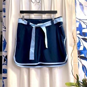 Women’s Nike Golf Tour Performance Blue Dri-Fit Polyester & Spandex Golf Skirt 8